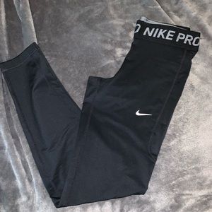 Women’s Nike Pro leggings